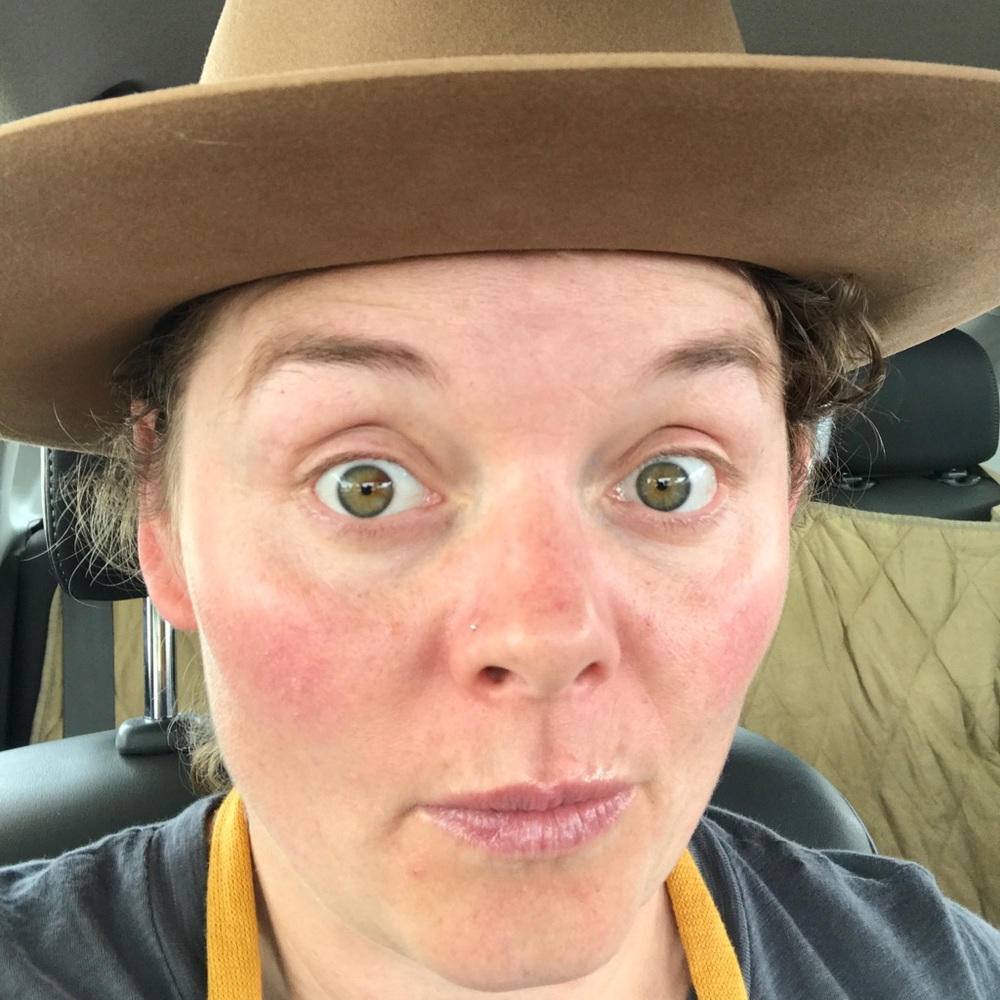 Meet your Posher, Carah